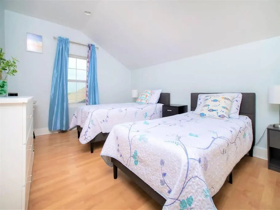 דירה East End Southwinds Vacation Home